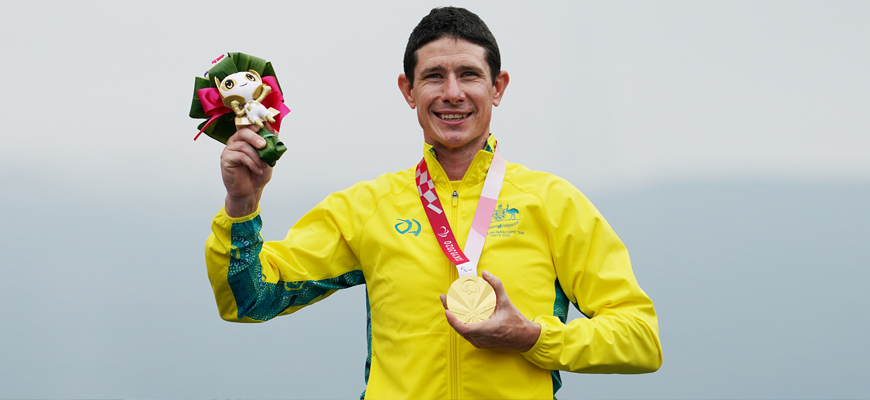 Darren Hicks wins gold
