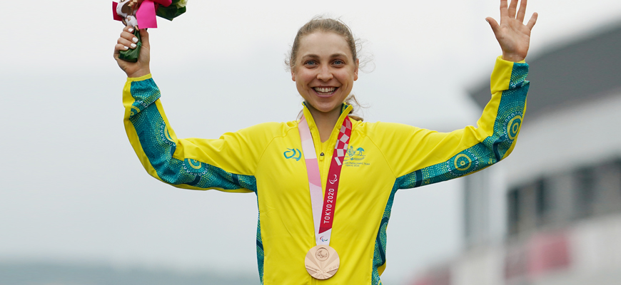 Meg Lemon wins bronze
